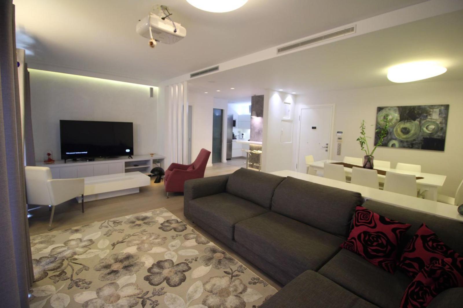 סרנדה Kristi Apartments מראה חיצוני תמונה