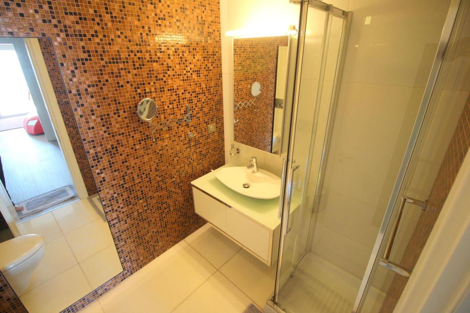 סרנדה Kristi Apartments מראה חיצוני תמונה