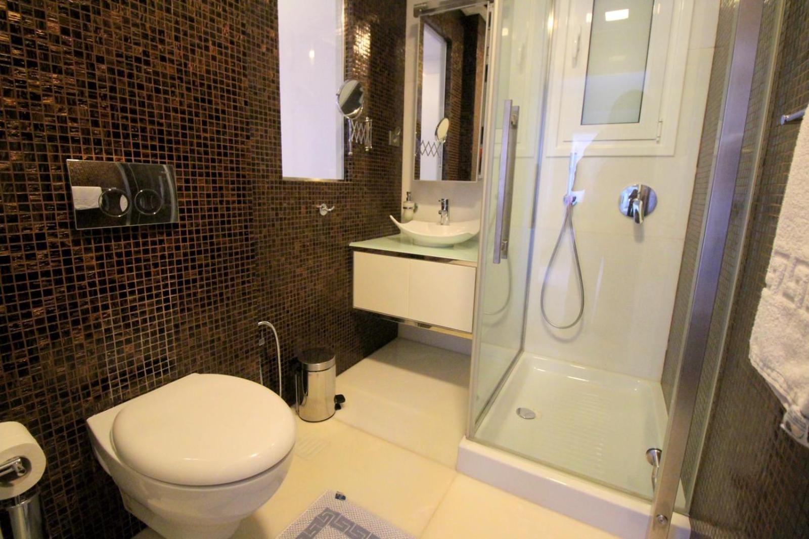 סרנדה Kristi Apartments מראה חיצוני תמונה