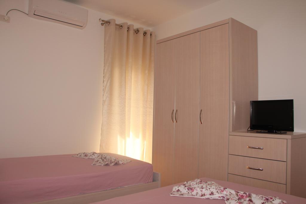 סרנדה Kristi Apartments מראה חיצוני תמונה