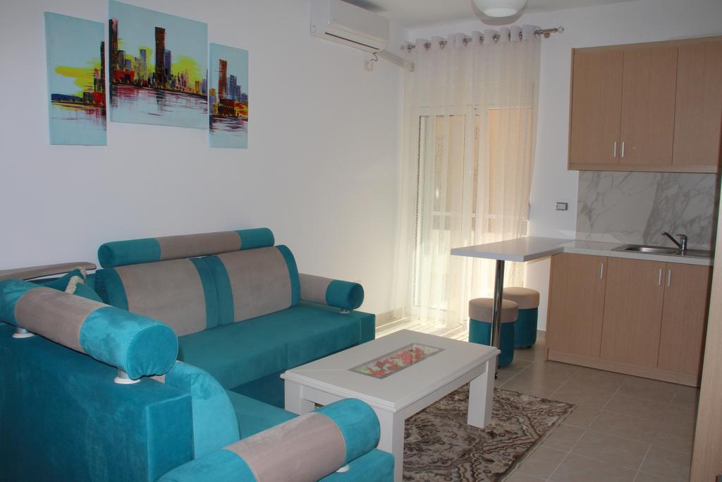 סרנדה Kristi Apartments מראה חיצוני תמונה