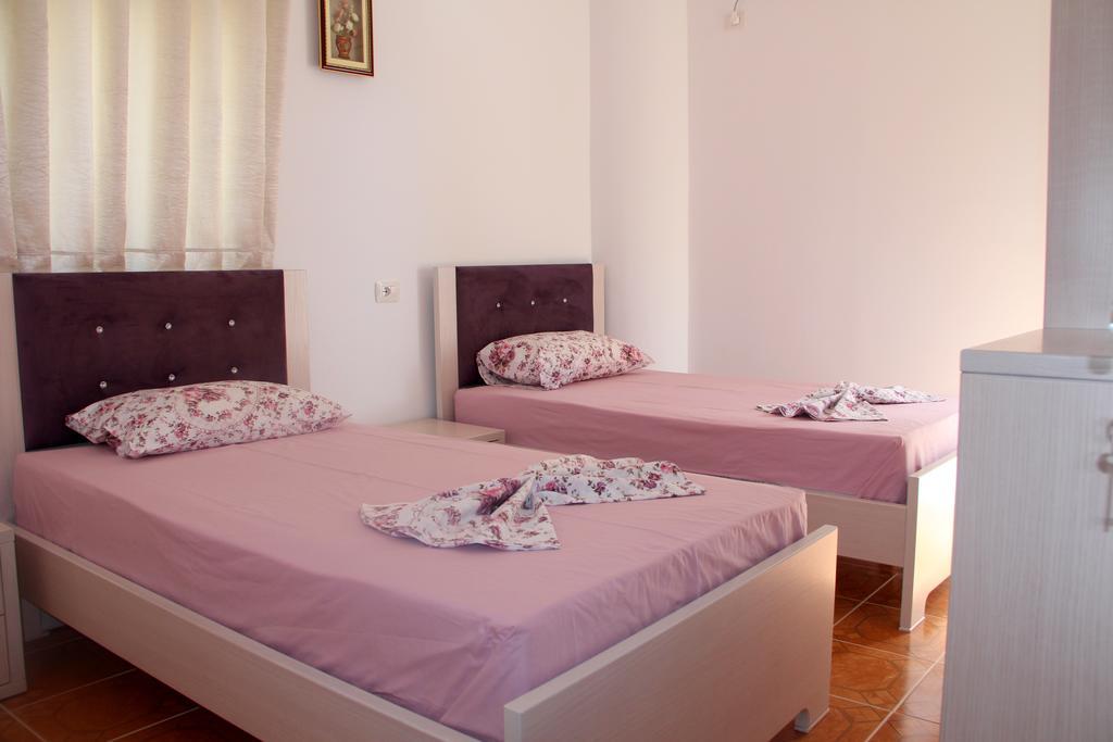 סרנדה Kristi Apartments מראה חיצוני תמונה